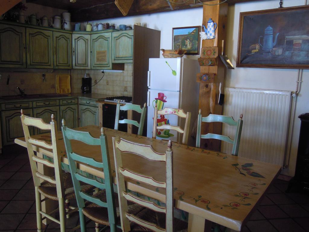 Gite Le Francillon Villa Les Estables Værelse billede